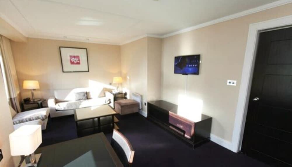 Shamrock Lodge Hotel Атлон Екстер'єр фото