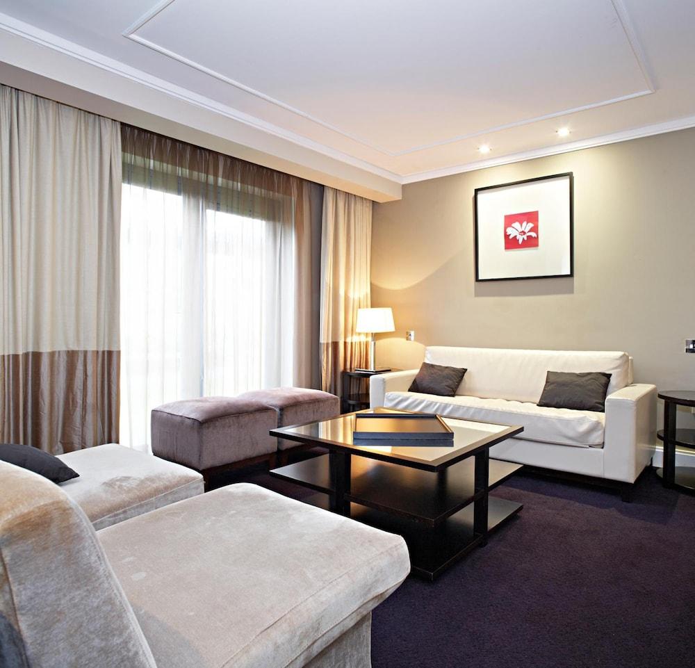 Shamrock Lodge Hotel Атлон Екстер'єр фото