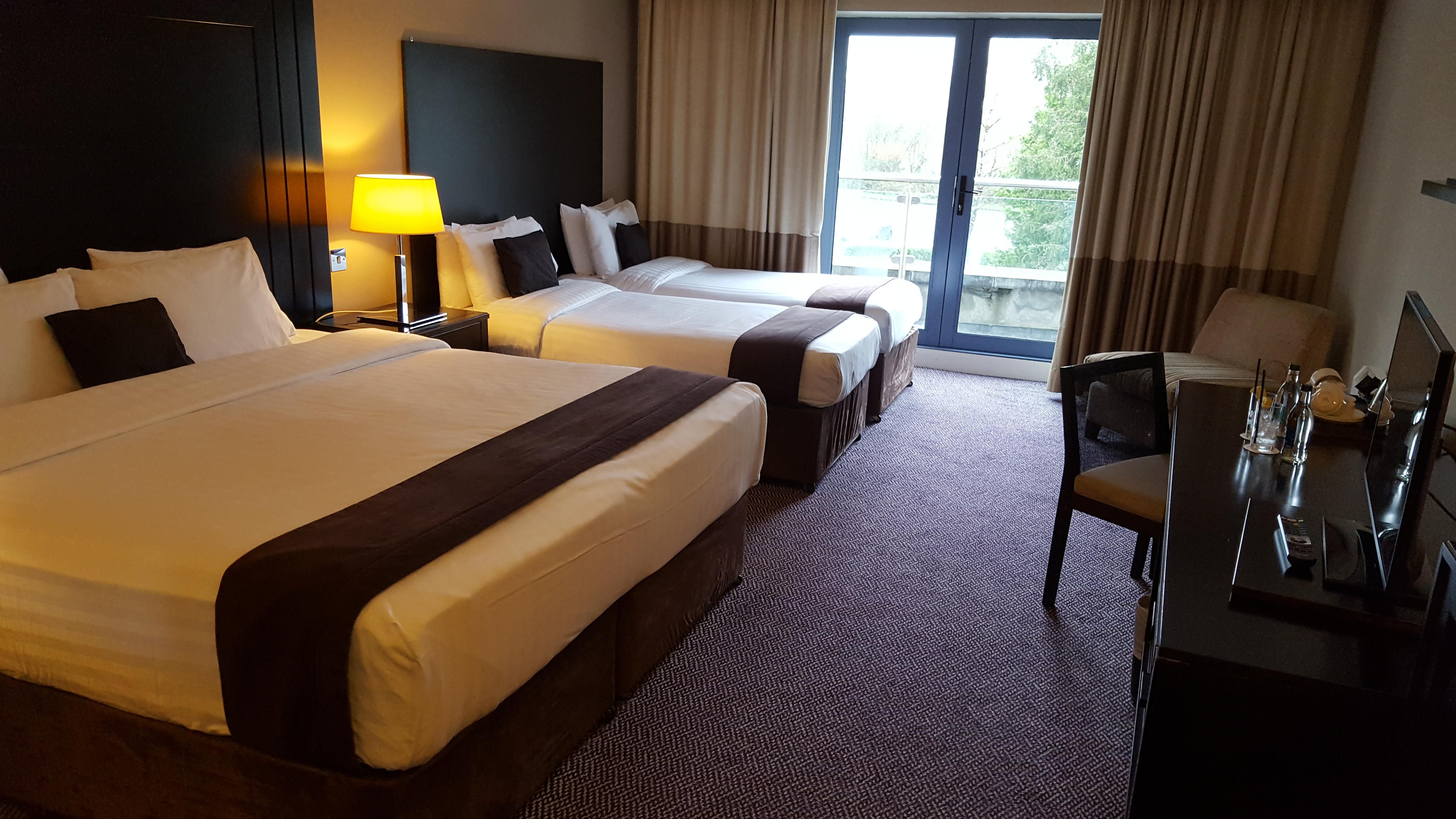 Shamrock Lodge Hotel Атлон Екстер'єр фото