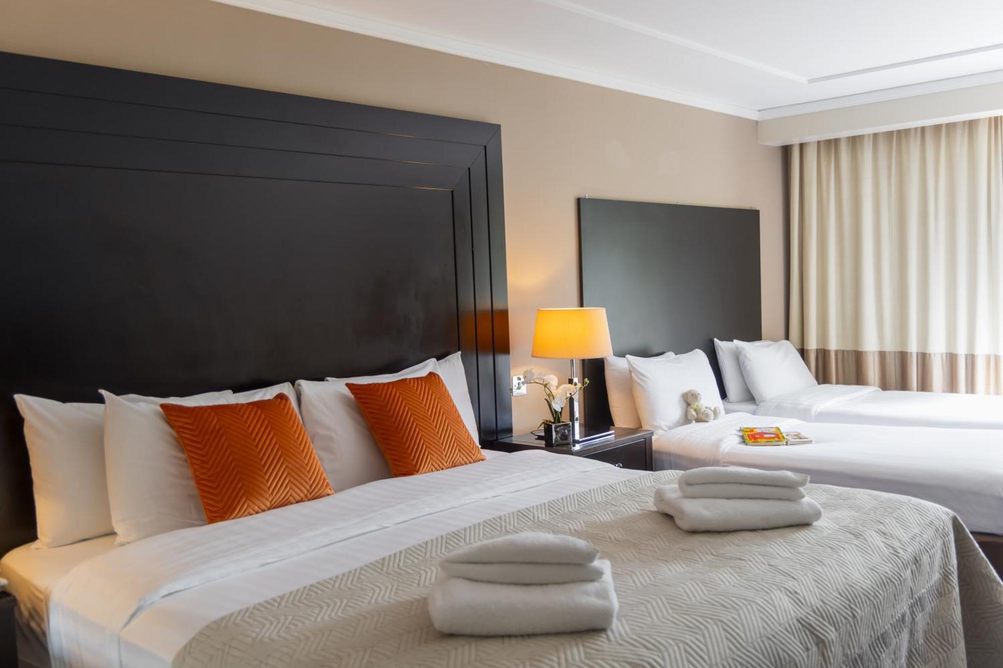 Shamrock Lodge Hotel Атлон Екстер'єр фото